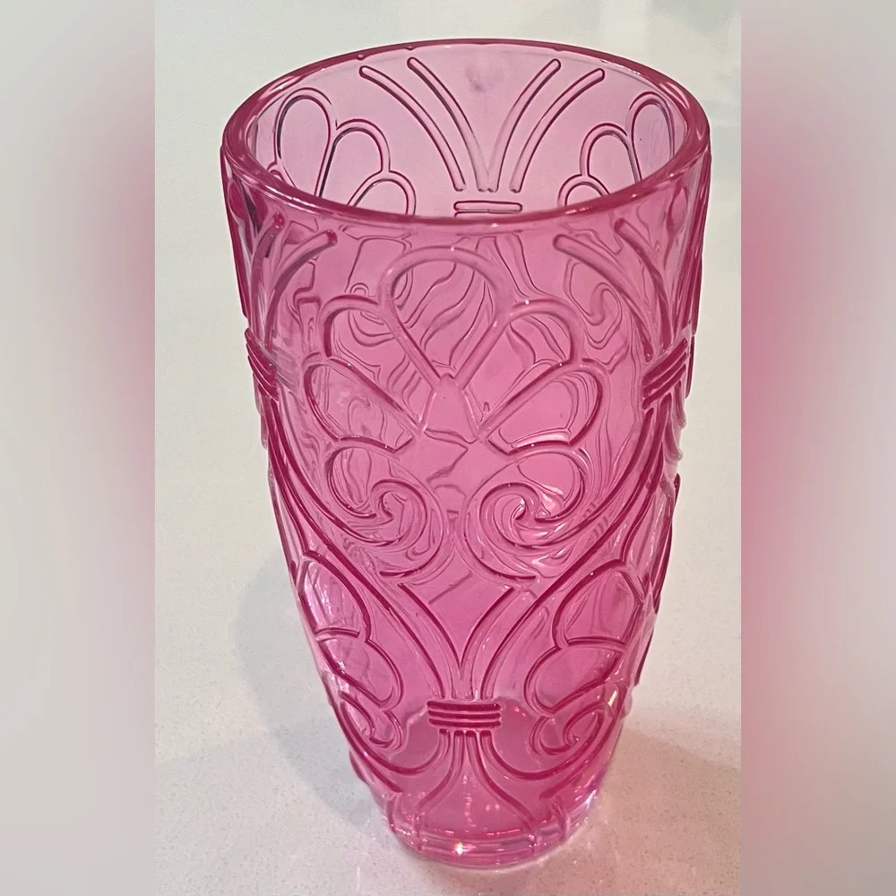 Sweet Heart Medley Pink Pressed Glass Vase Heavy‎ Embossed Design